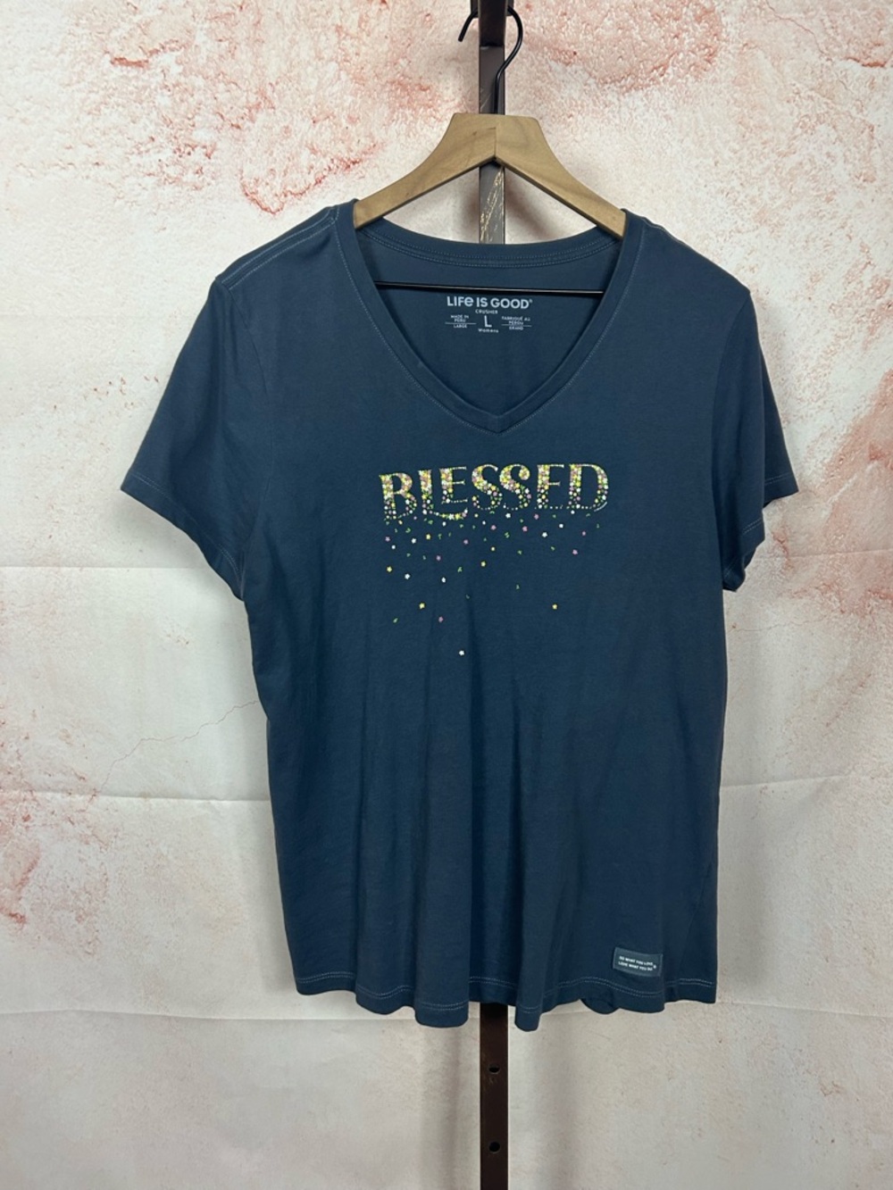 LIFE IS GOOD v-neck crusher tee t shirt size large navy BLESSED short sleeve top